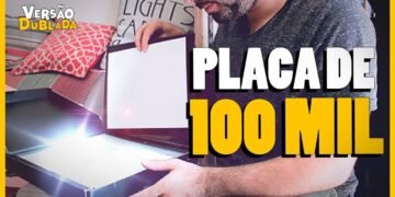 A PLACA DE 100 MIL INSCRITOS CHEGOU! #Unboxing | Versão Dublada