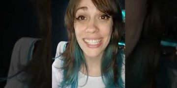 DUBLADORA THAIS DURÃES ESTARÁ NO PAINEL DA RIOT GAMES #shorts