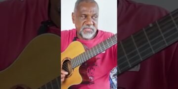 Conheça o cantor de Amigo Estou Aqui