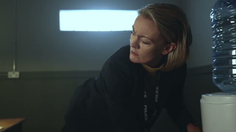 Patsy Ofegante – Os principais suspeitos de Cushing – Versão dublada